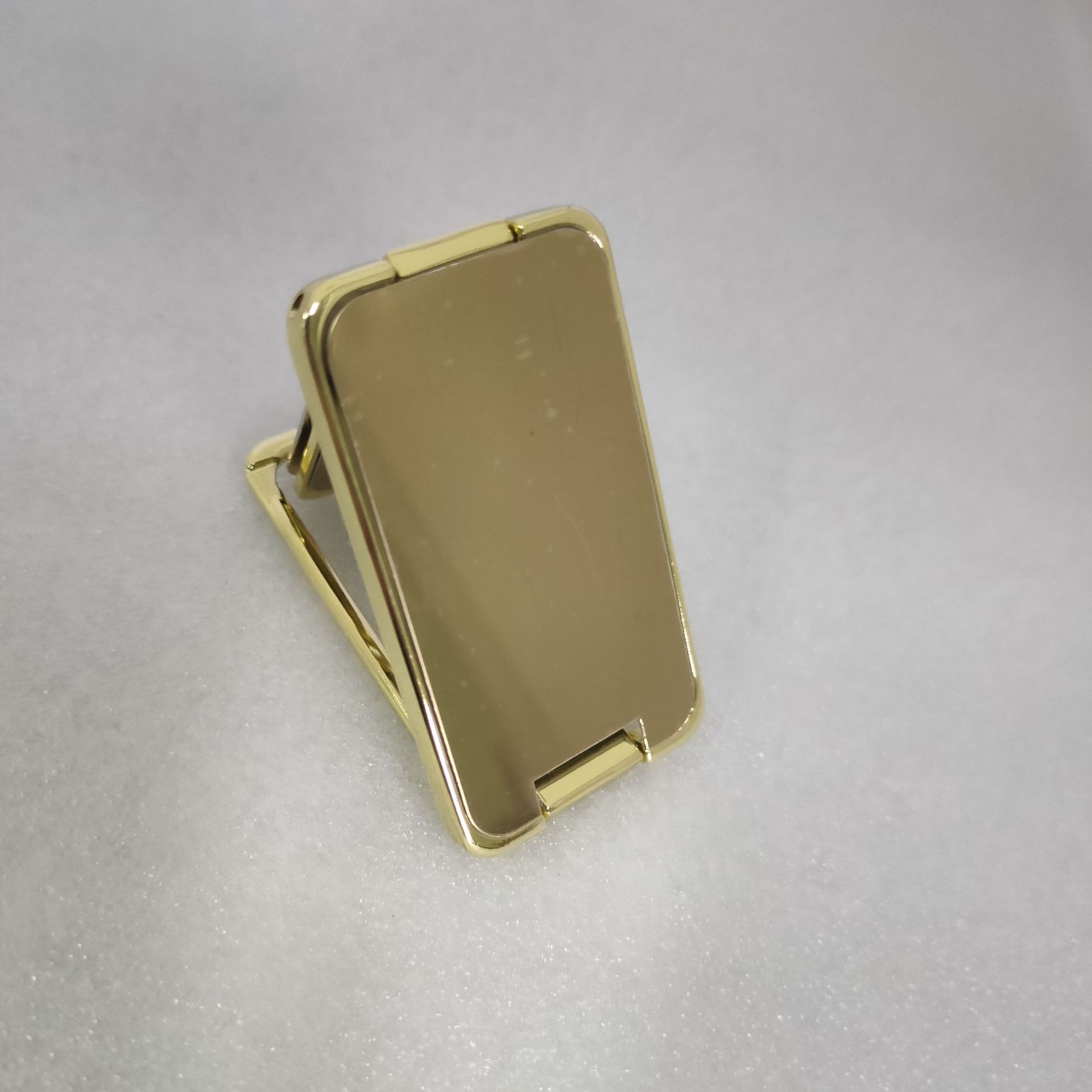 GlowGadget- Magnet Phone Stand